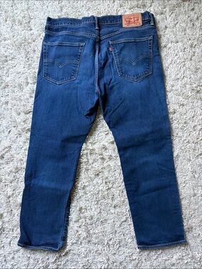 Levi's Men's Indigo athletic fit straight Jeans